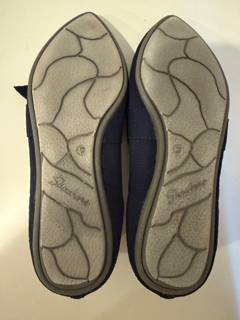 Skechers Flats - Picture 2 of 2